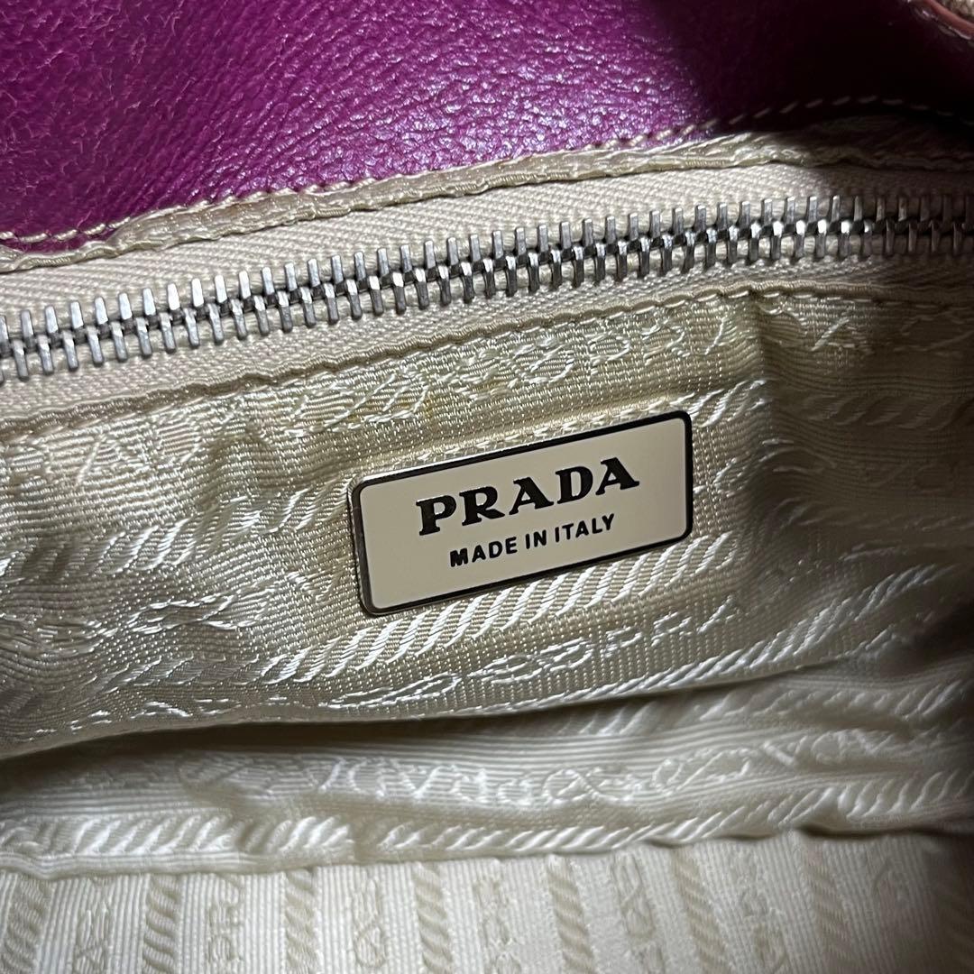 美品 PRADA プラダ ハンドバッグ 肩掛け 三角プレート