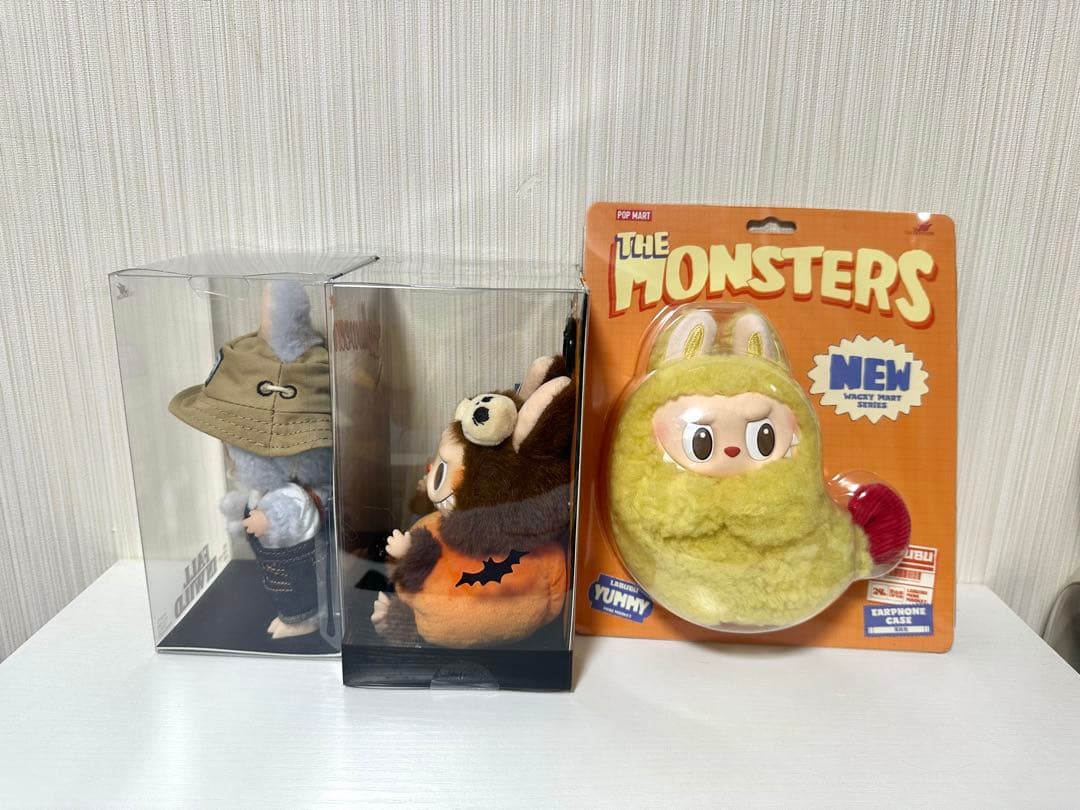 POPMART ラブブぬいぐるみ&Earphone Caseセット