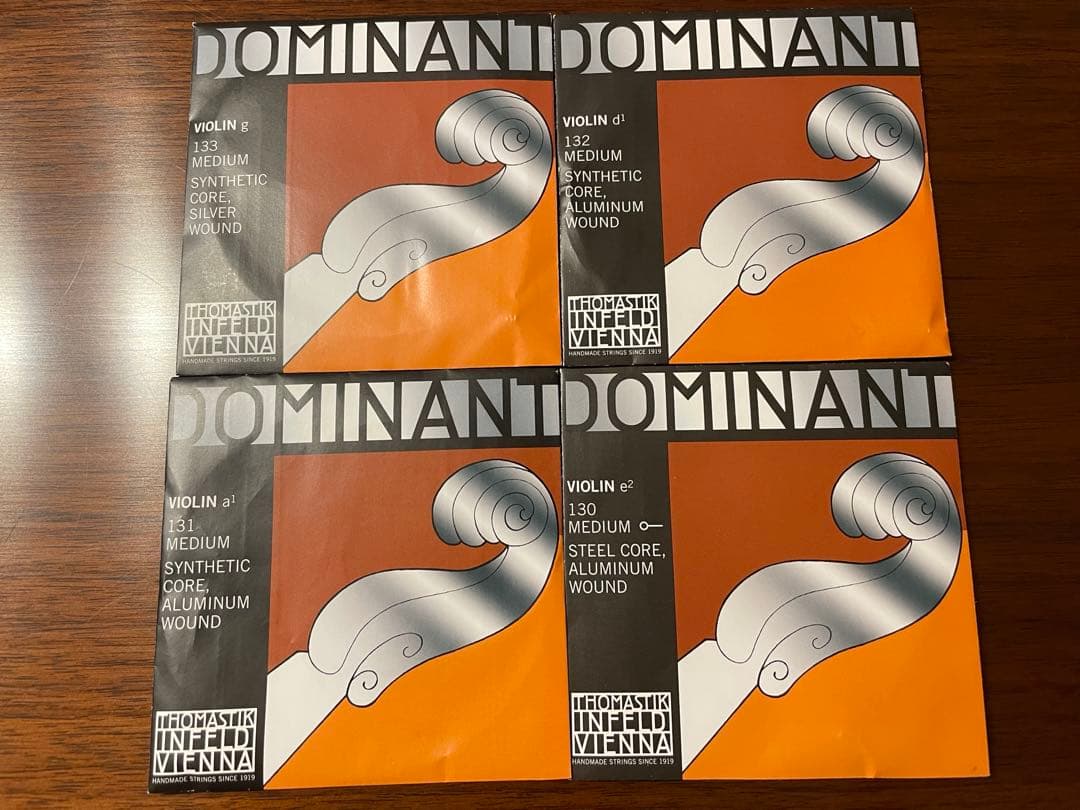 <新品・未使用>4/4 バイオリン 弦 ドミナント EADG 4本セット