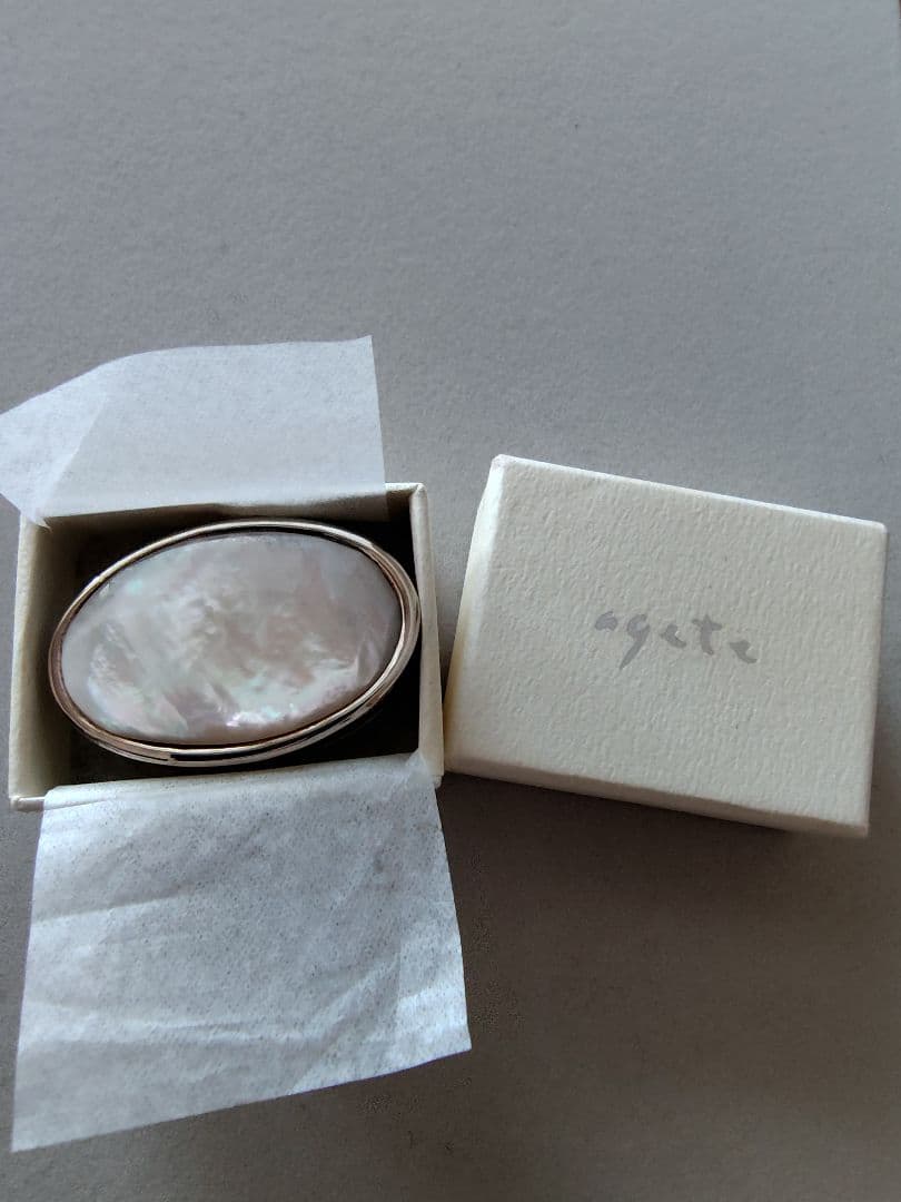 【100】agete シルバー ピルケース 非売品 ミニブック付