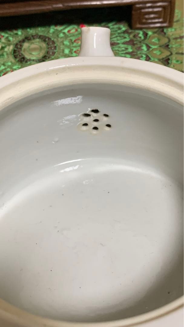 シノワズリ　中国　清朝後期　アンティーク　白磁漢詩彫り　複数落款　急須