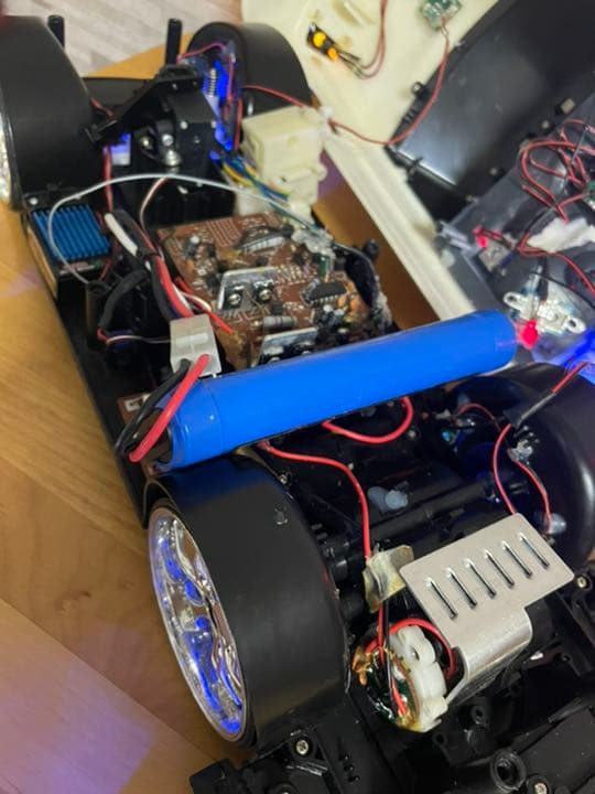 トイラジコン改ホビーラジコン化 依頼 DUB CITY エスカレード EXT