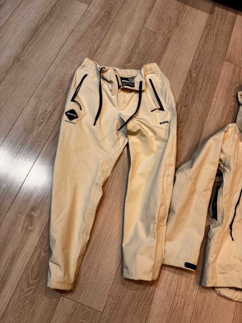 F.C.Real Bristol ジャケット・パンツセットS レインウェア