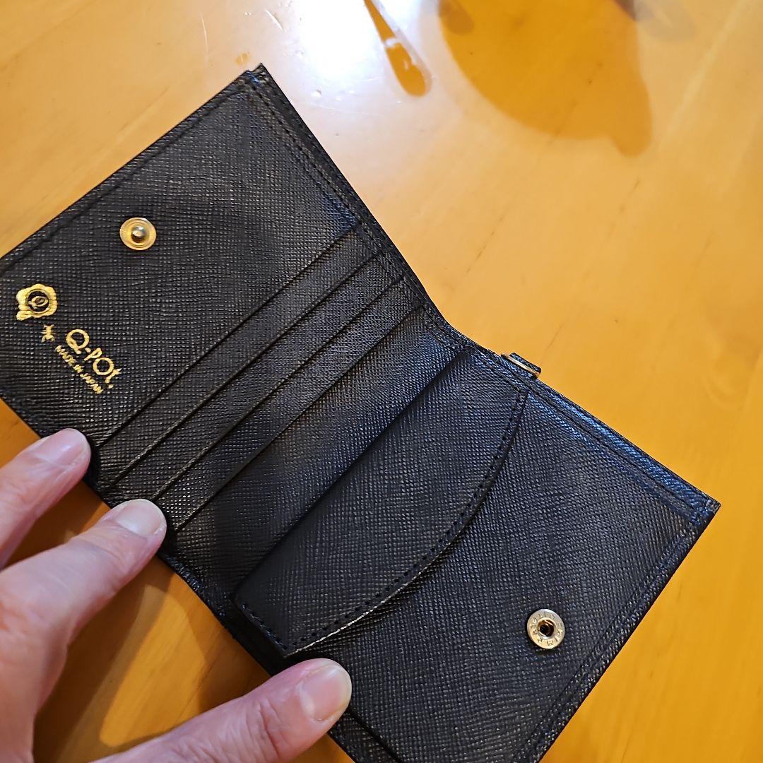 Q-pot 財布　ブラックチョコレート フラップショートウォレット