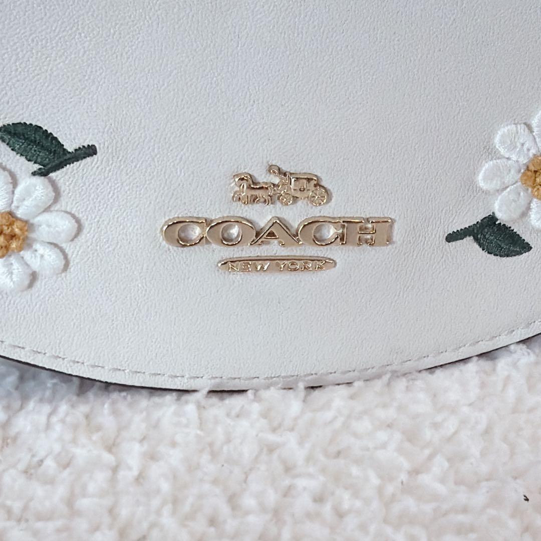 【美品】COACH　コーチ　ショルダーバッグ　花　デイジー　刺繍　クロスボディ