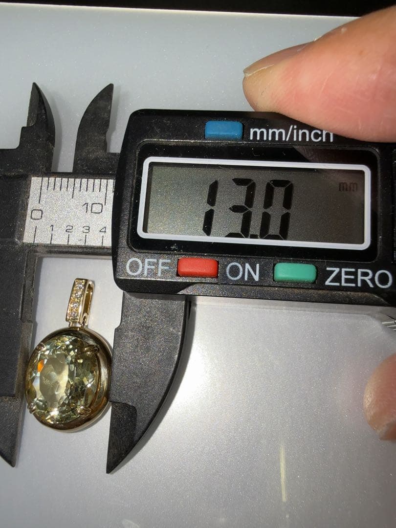 「見切り品」 K18イエローベリルペンダント　 YM