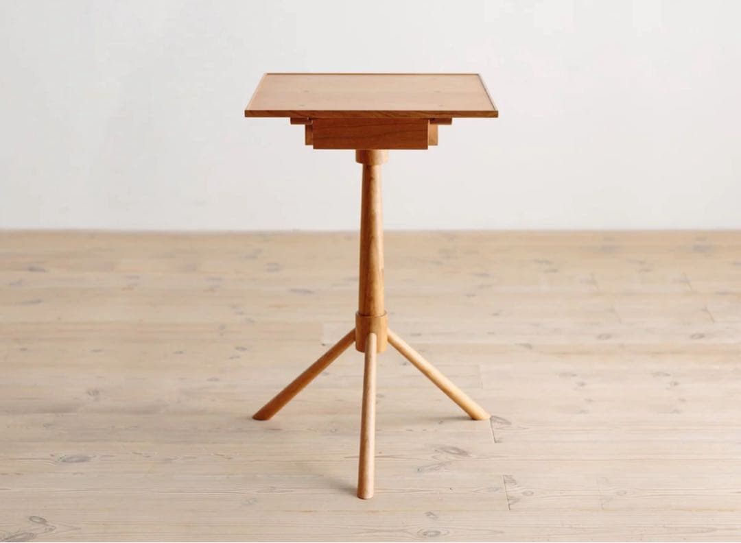 広松木工　HARVARD スタンドウィズドロワー　木製三脚サイドテーブル