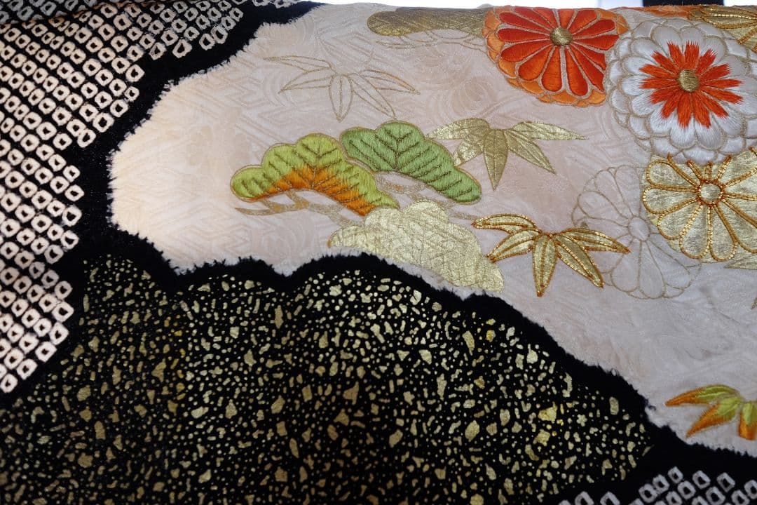 サラ　アンティーク振袖　豪華黒絞り　刺繍　振袖+長襦袢