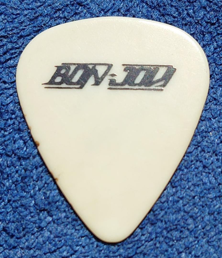【激レア本人使用】ボン・ジョヴィ リッチー・サンボラ ヴィンテージ ギターピック