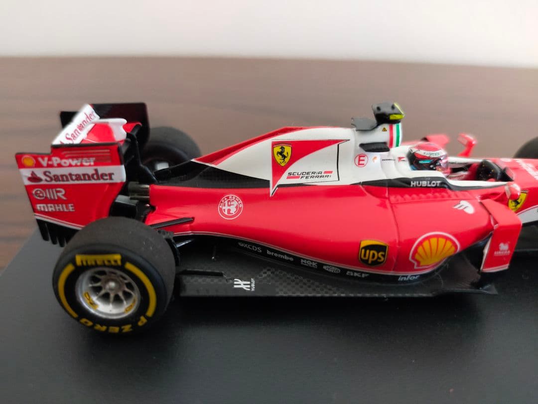 【専用品】ルックスマート 1/43 フェラーリ SF16-H キミライコネン