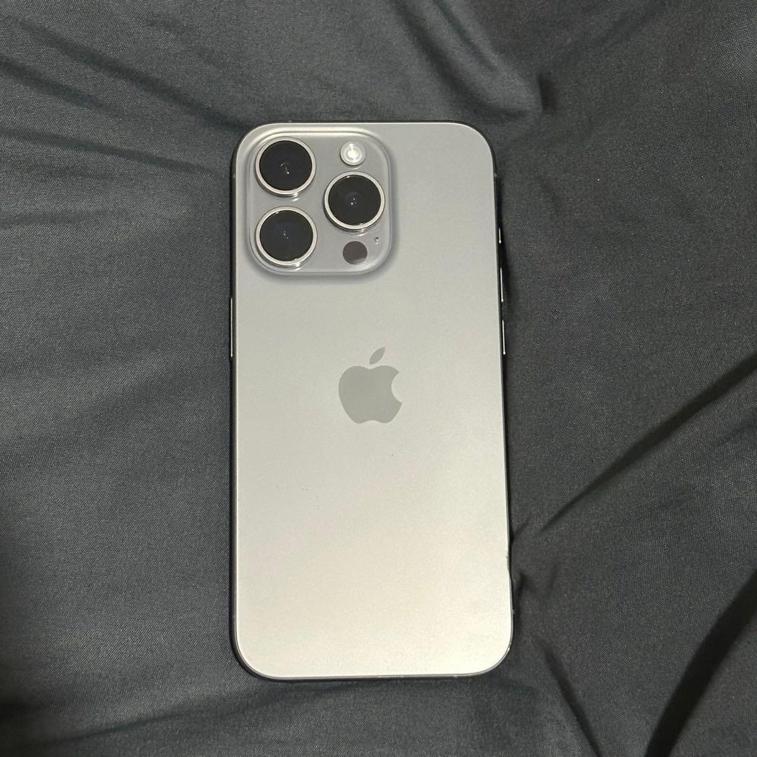 Apple iPhone 15 Pro 256gb シャッター音なし