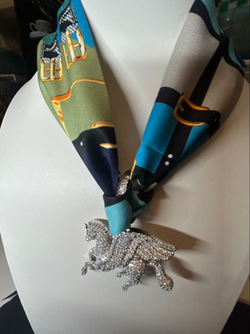 ￼ペガサスモチーフペンダントトップ　チャーム✖️スカーフ