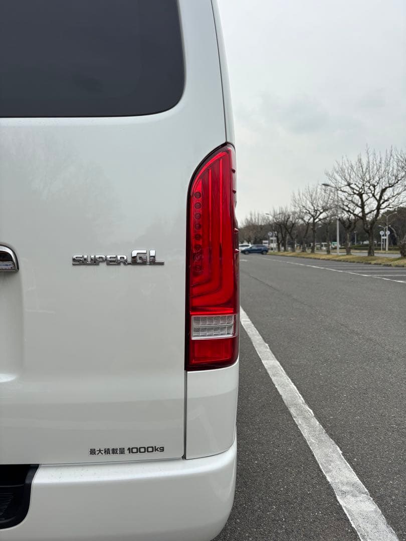 Valenti LEDテールランプ TYPE 3 ハイエース200系