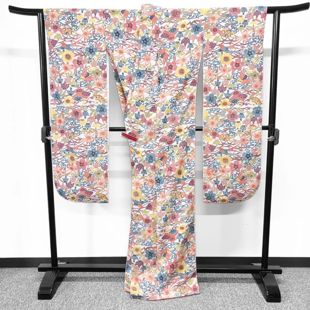 白地　型染め　流水　扇　花模様　鳥　振袖　034w