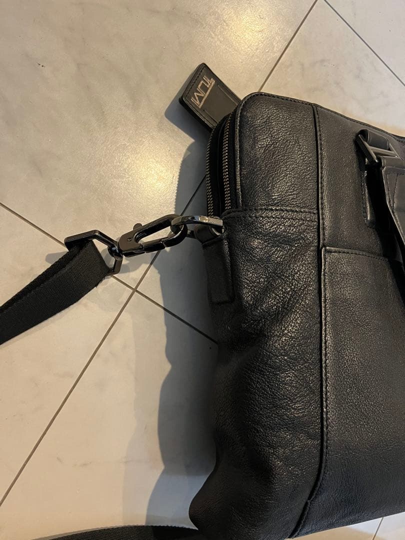 【超メルカリ市終了前セール】TUMI ビジネスバッグ 68516D 牛革 レザー