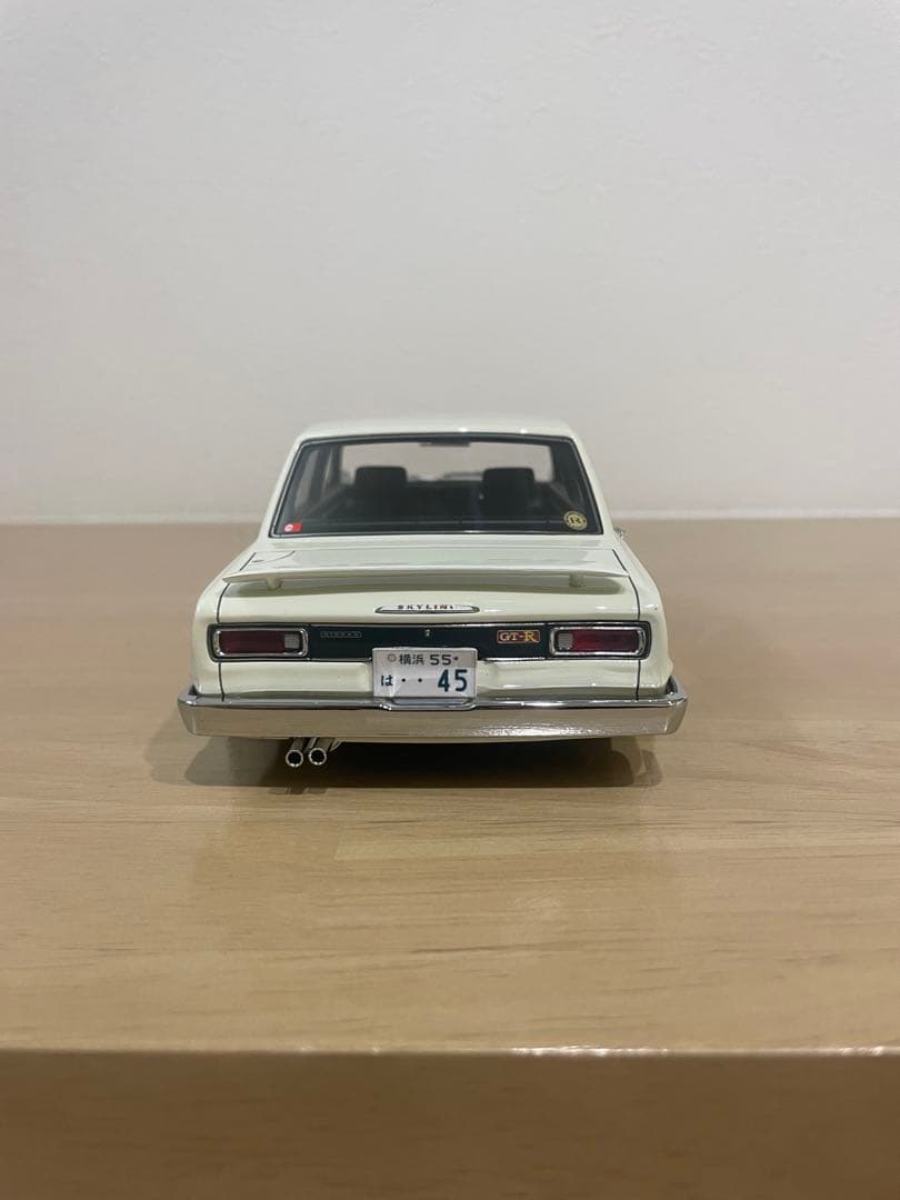 スカイライン ローダウン ホワイト