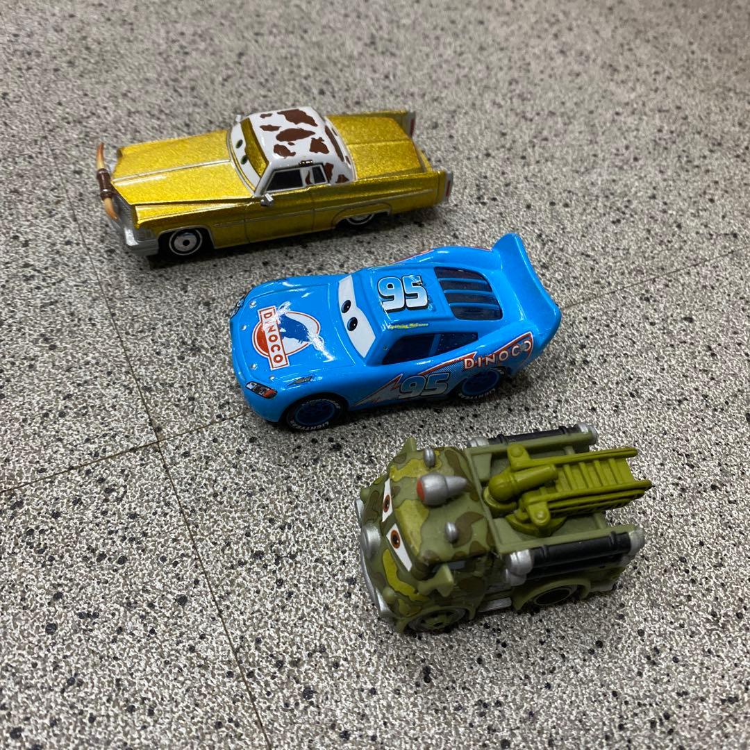 カーズ2 合計18台　マテル社15台＋3台＋大きなワールドマップ