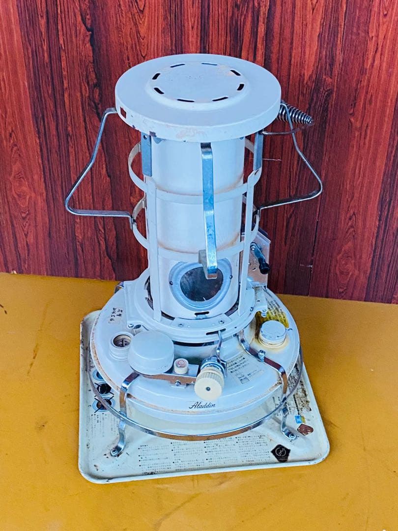 Aladdin 38. ホワイト ストーブ 円筒形デザイン