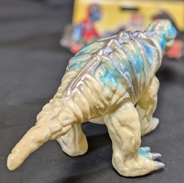 ステゴン「帰ってきたウルトラマン」登場怪獣（ブルマァク復刻）ソフビフィギュア