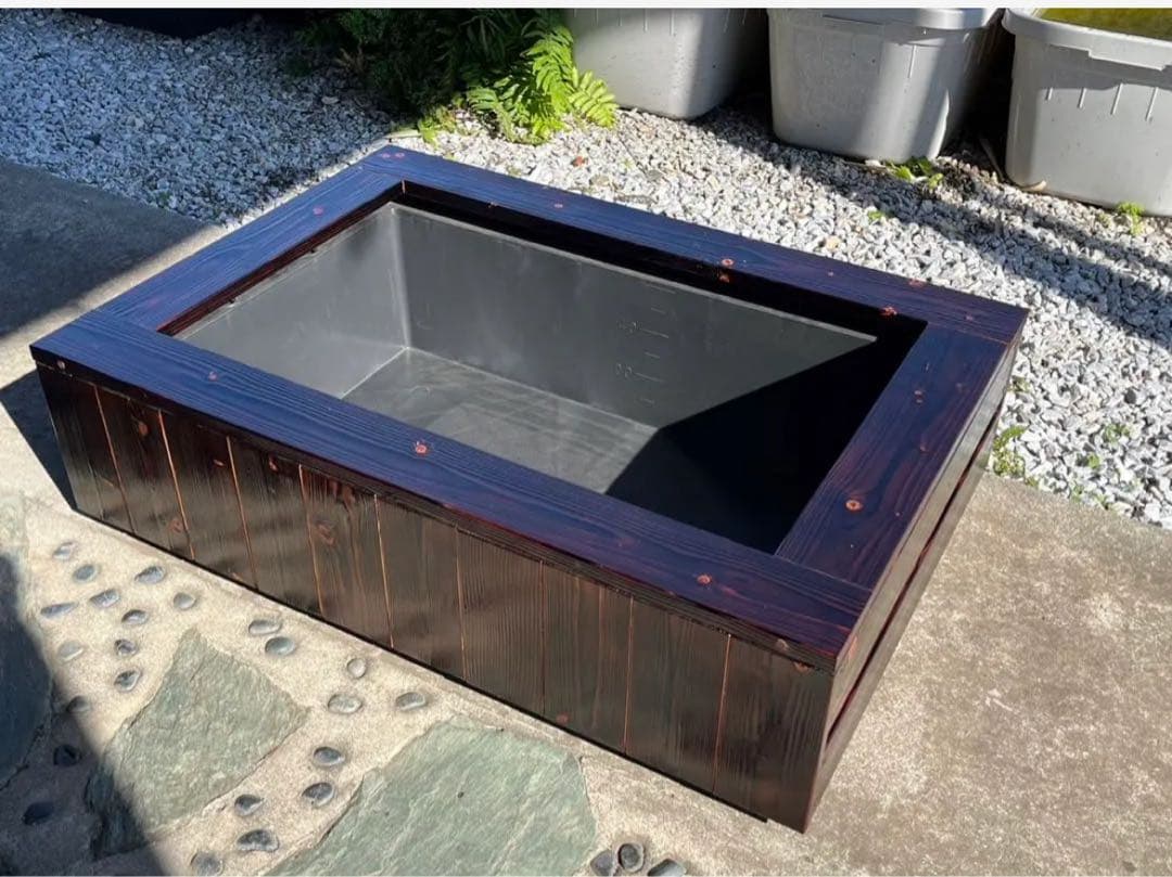 【新品】　60Lトロ舟と木枠のセット　屋外用　網蓋つき