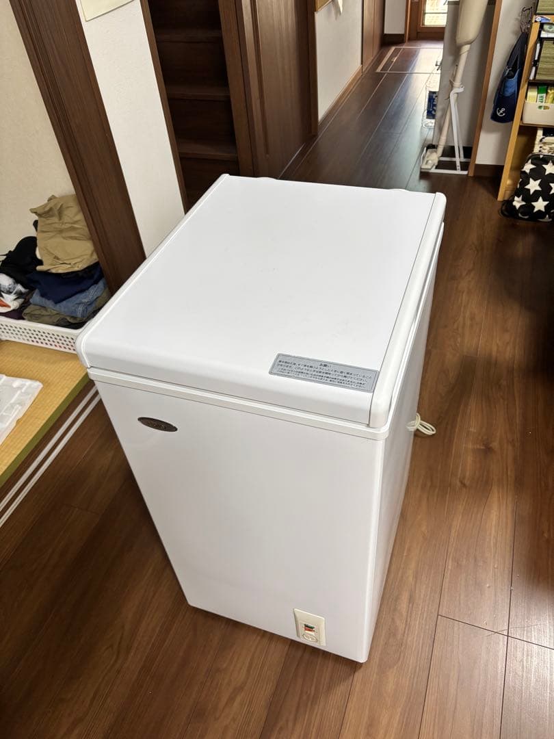 ハイアール家庭用冷凍庫　JF-NC66A