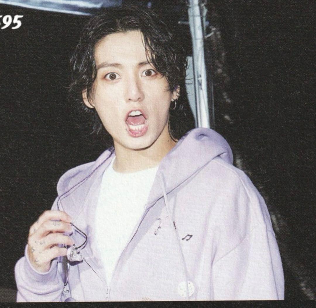 BTS Yet To Come in Busan ジップアップ パーカー 新品