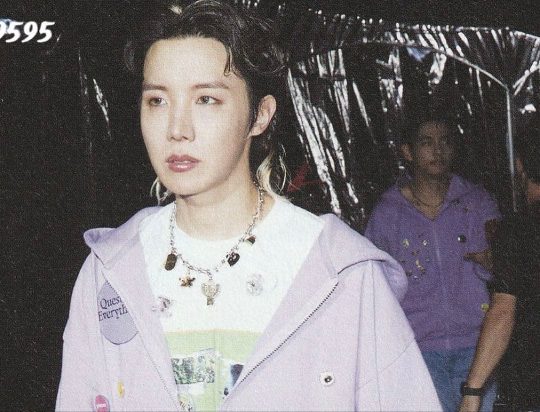 BTS Yet To Come in Busan ジップアップ パーカー 新品