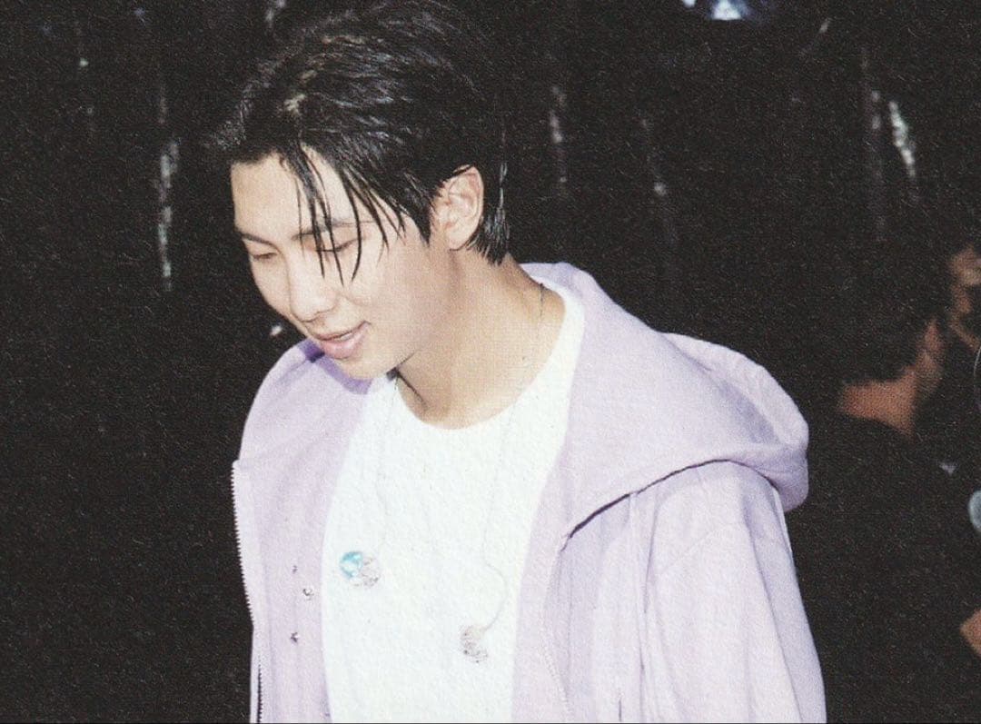 BTS Yet To Come in Busan ジップアップ パーカー 新品