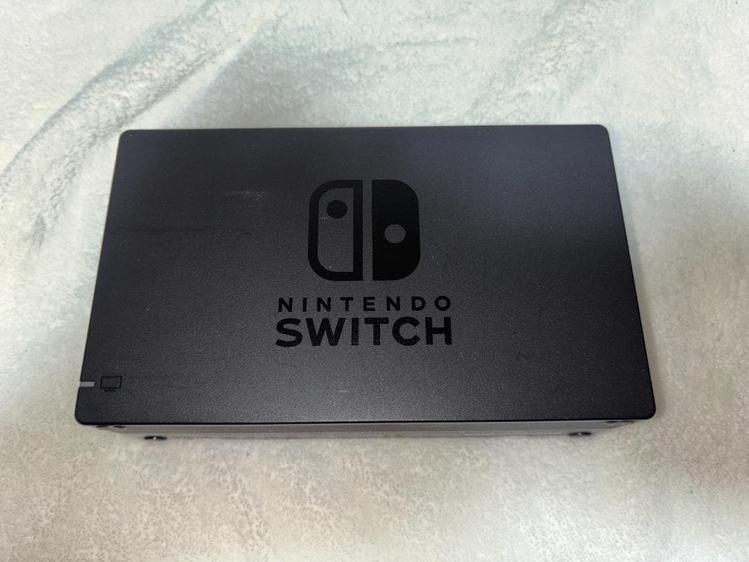 【完品】Nintendo Switch 初期 本体+プロコン、携帯ケース