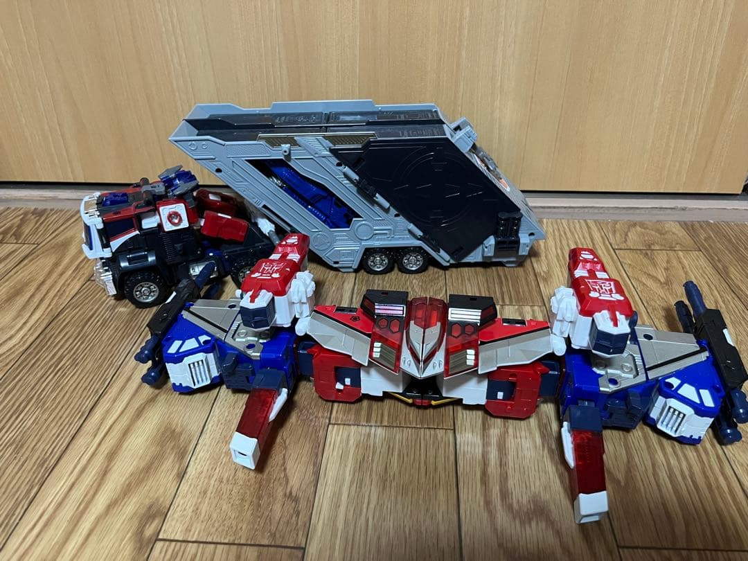 トランスフォーマースーパーリンク グランドコンボイ ウイングセイバー