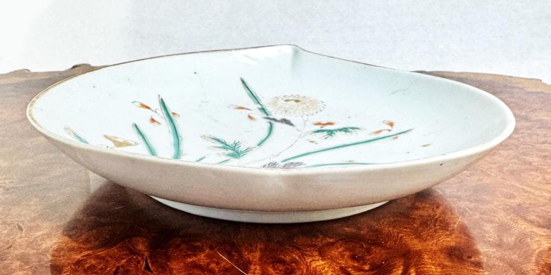 江戸時代 献上伊万里 寿桃型菊文中皿 古伊万里 古美術 ウブ品 WWTT417