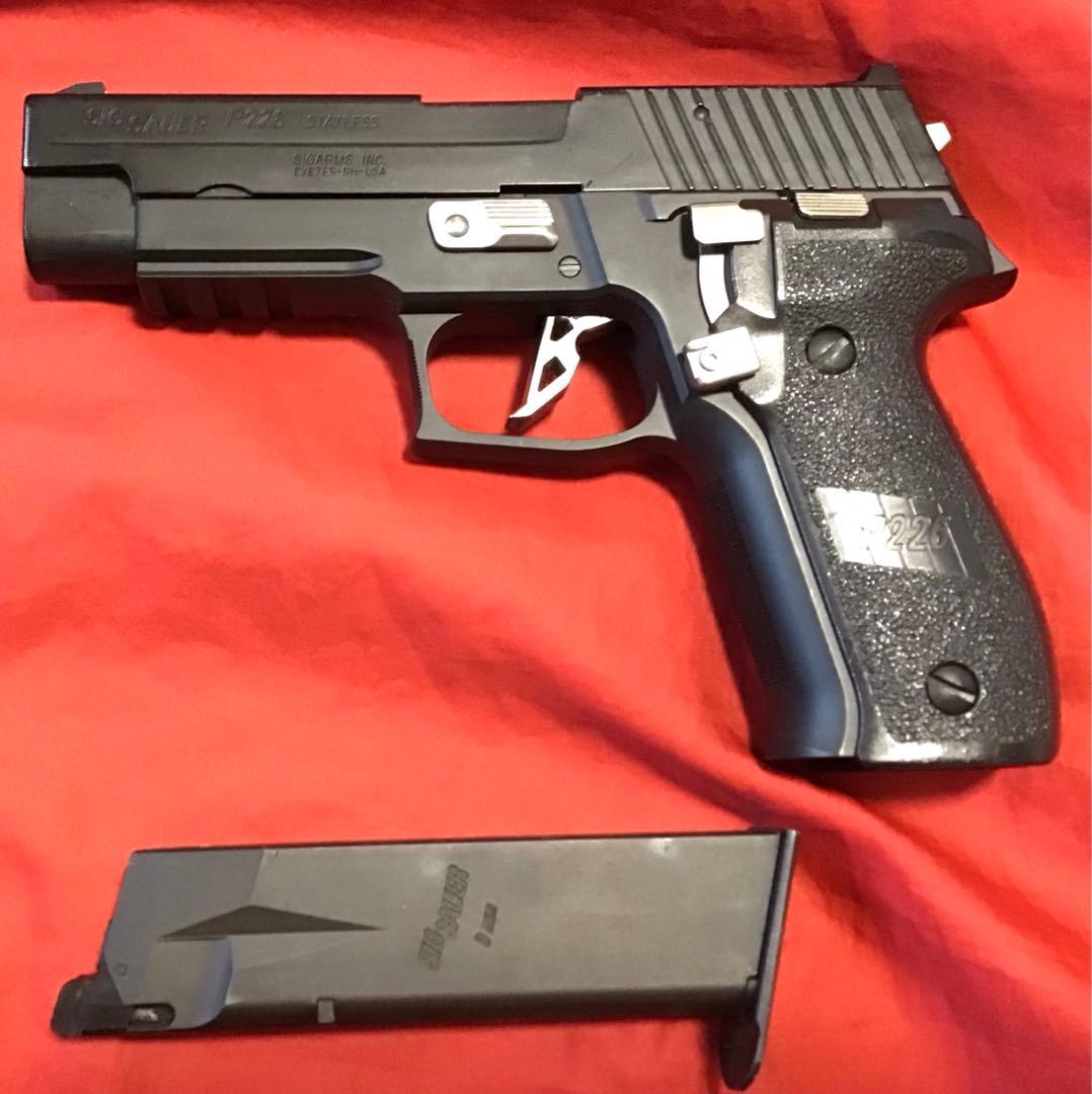 東京マルイ製　シグザウエルP226レイル　2個セット　中古品