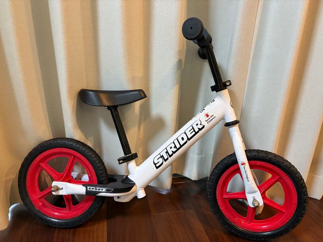 STRIDER 限定モデル　ホワイト/レッド