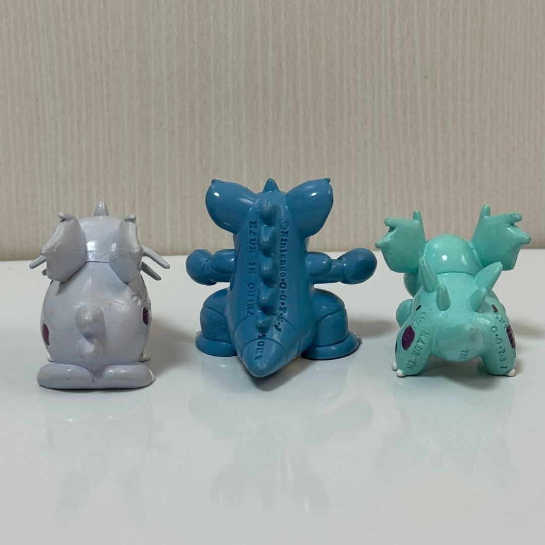 ポケモン モンコレ ニドラン♀ ニドリーナ ニドクイン 美品 希少