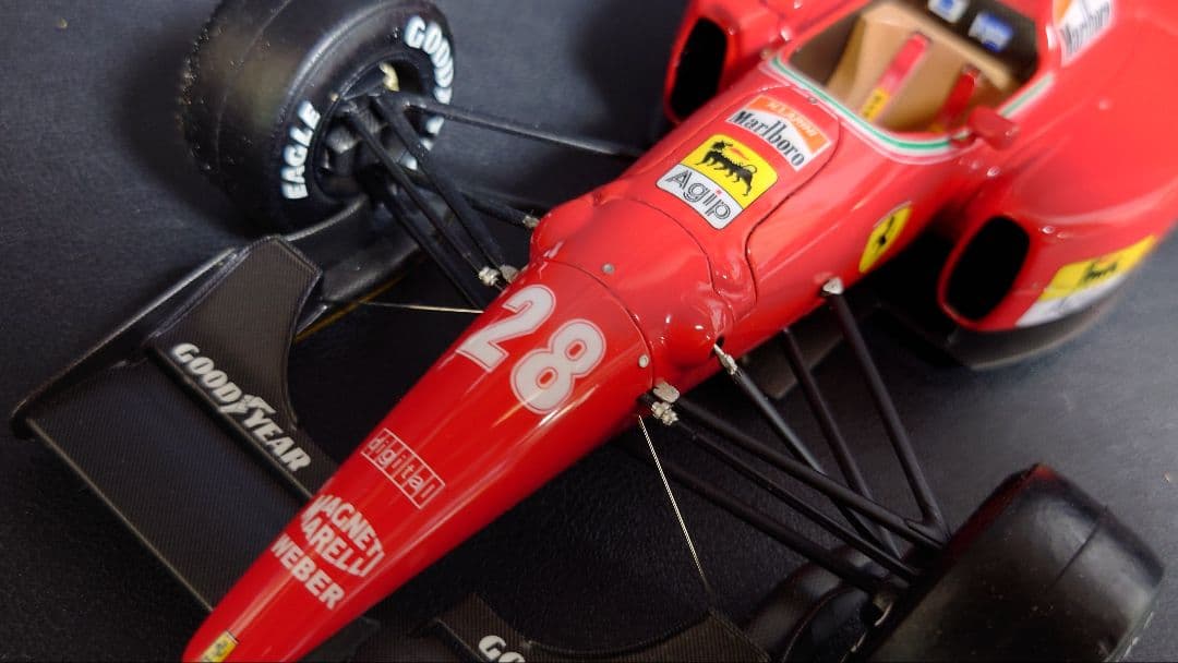 フジミ模型 1/20 フェラーリ F92AT 92年 N.ラリーニ 完成品