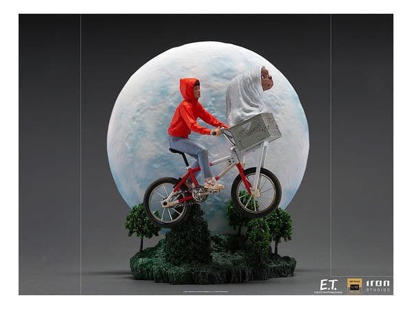 1/10サイズ　 E.T. エリオット　デラックス・アートスケール フィギュア
