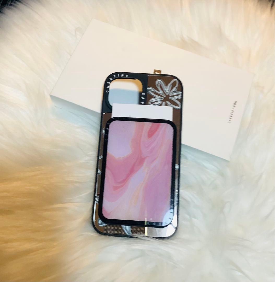 CASETiFY iPhone15星型デザイン(スマホスタンドカードケース付)