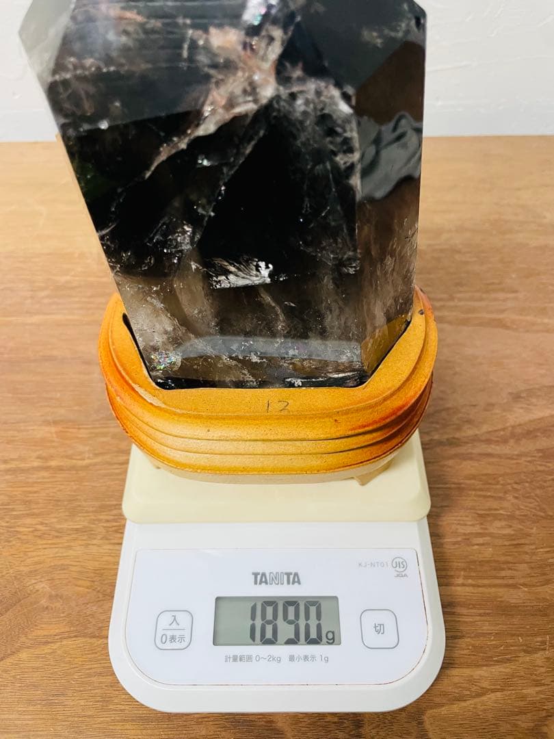 煙水晶 スモーキークォーツ 六角柱 約20cm 台座付き