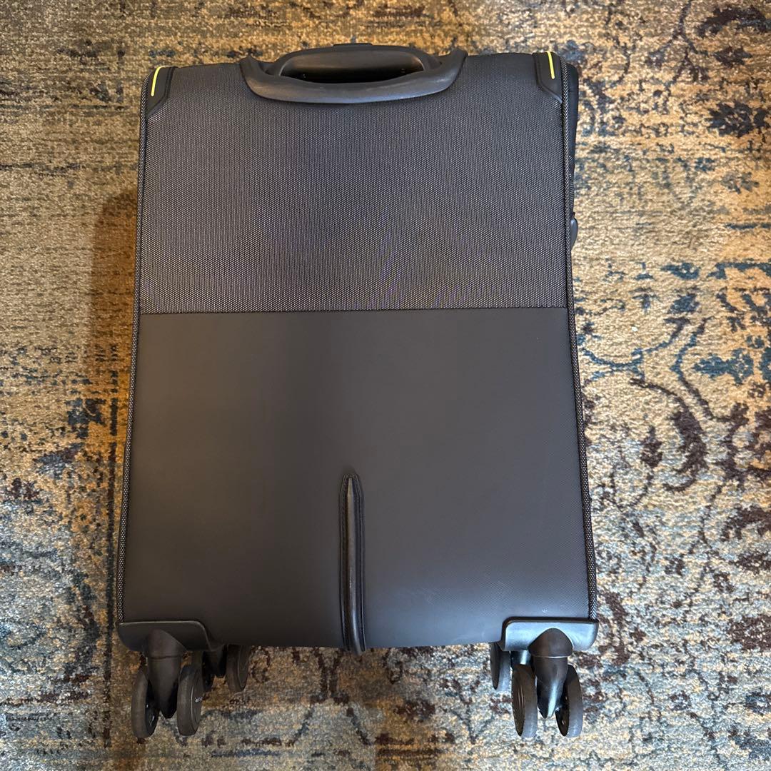 美品　サムソナイト　ソフトキャリーバッグ STRARIUM