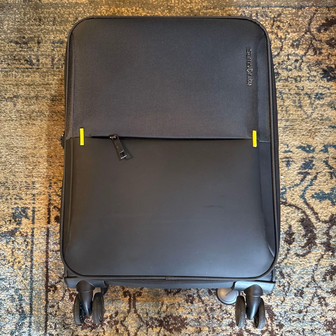 美品　サムソナイト　ソフトキャリーバッグ STRARIUM