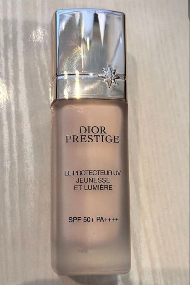 Diorプレステージホワイト ル プロテクター UV ルミエールBB 00 9割