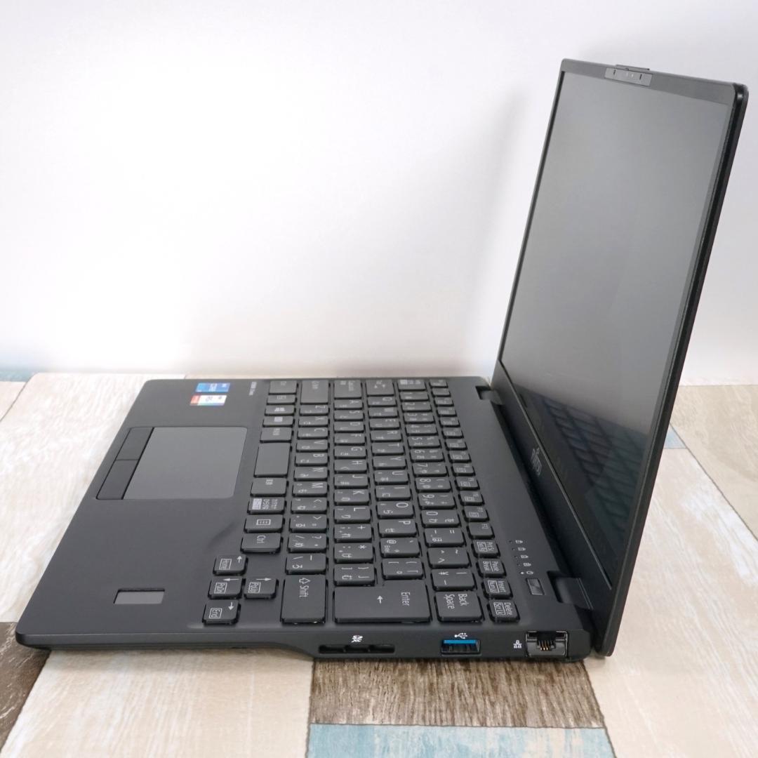 世界最軽量クラスの薄型コンパクトモバイル✨第１１世代コアｉ５に超高速ＳＳＤ搭載！