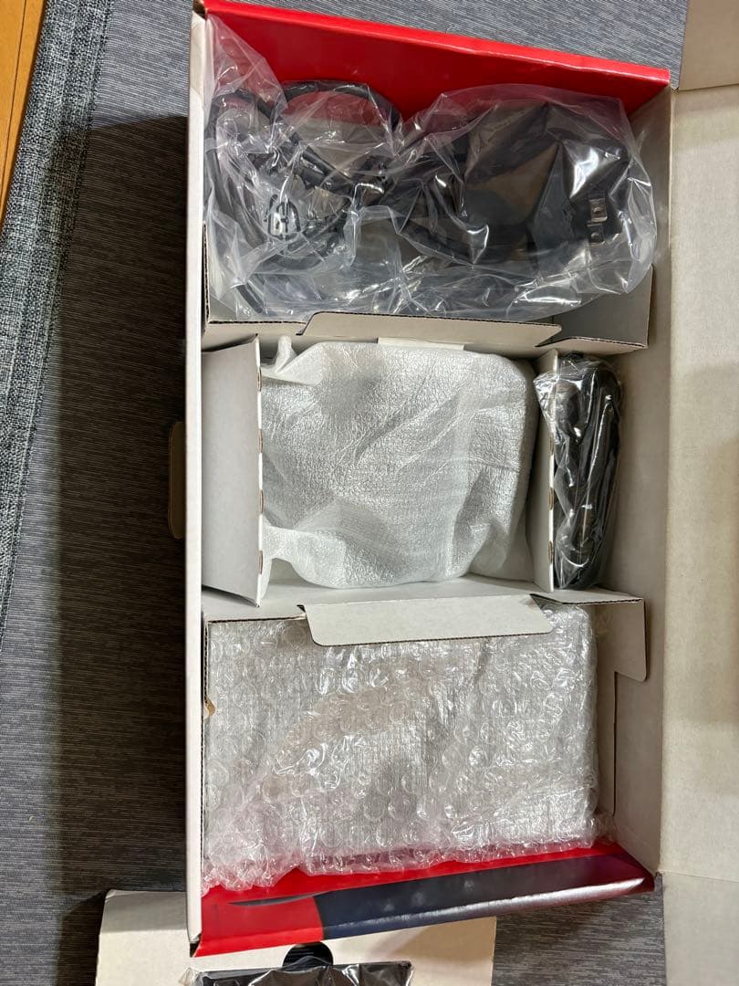 ニンテンドースイッチ　switch 64GBSD付