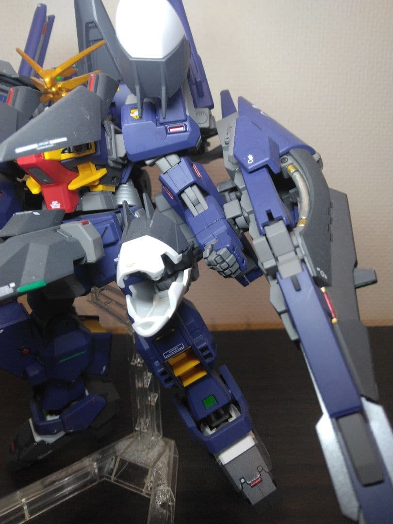 HGガンダムTR-1 ハイゼンスレイ・ラーⅡ全塗装完成品　改造品　　台座付