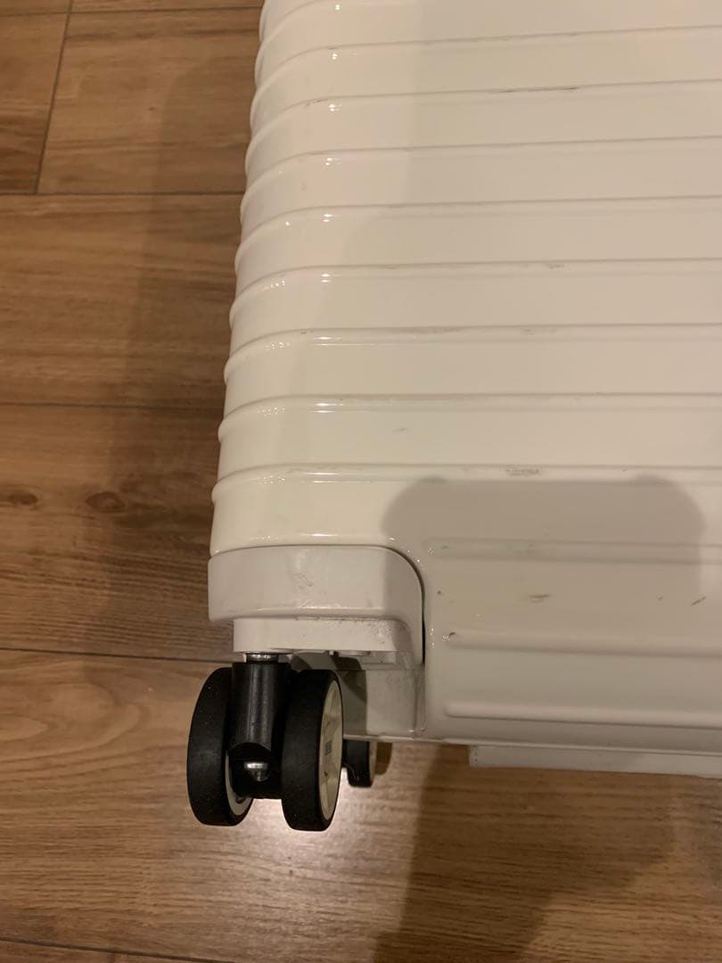 ユナイテッドアローズ別注　RIMOWA SALSA ECRU