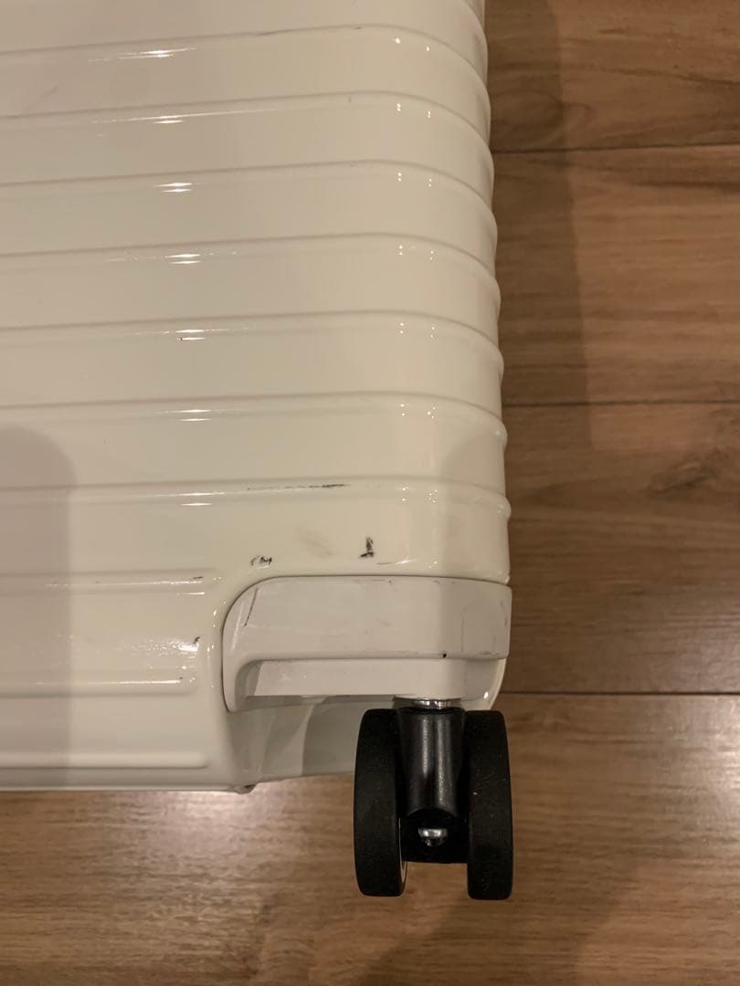 ユナイテッドアローズ別注　RIMOWA SALSA ECRU