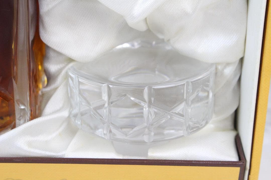 ♡SUNTORY WHISKY IMPERIAL ボヘミアガラス 栓・箱付き