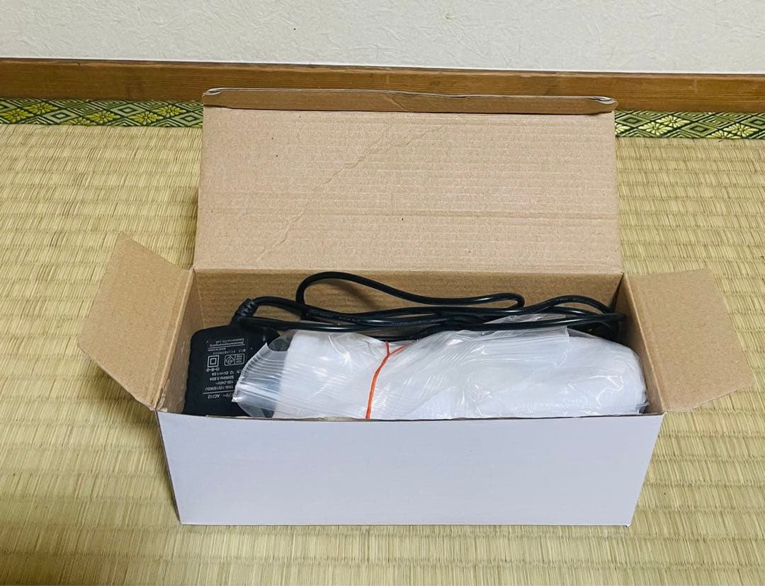 美品　地デジ対応10インチポータブルDVDプレーヤー