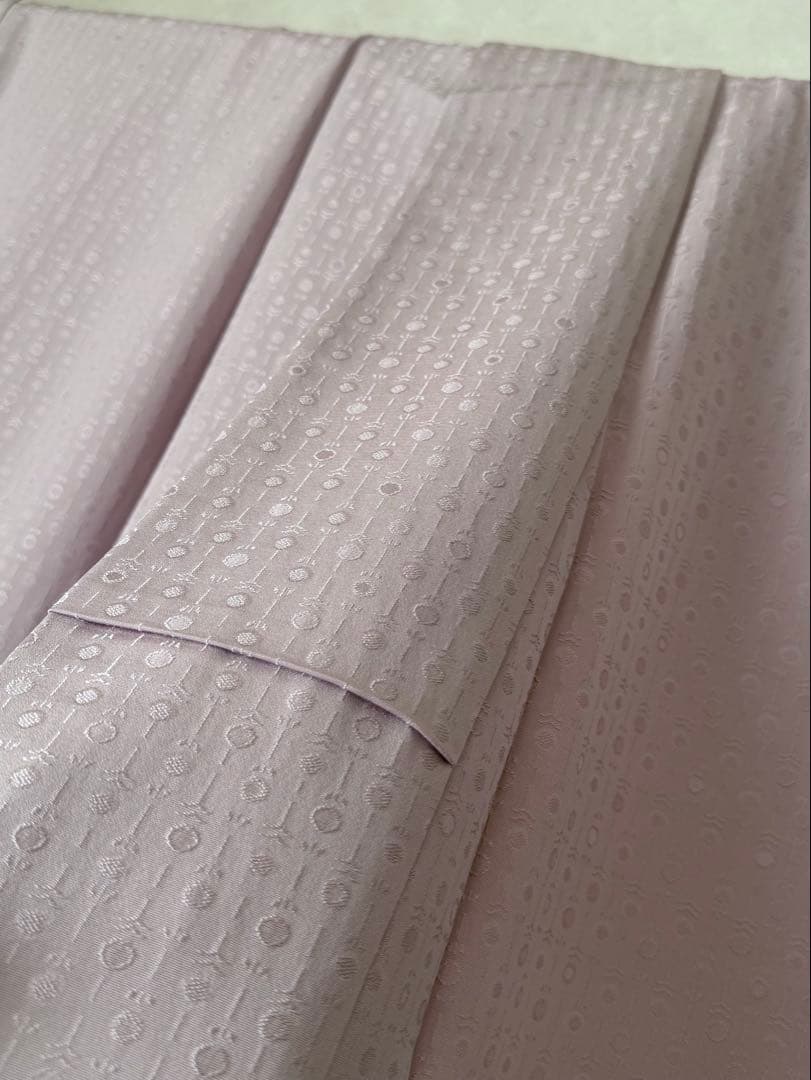 a16【特価】美品 抽象模様織り出し 一つ紋 正絹 色無地 裄 65.5