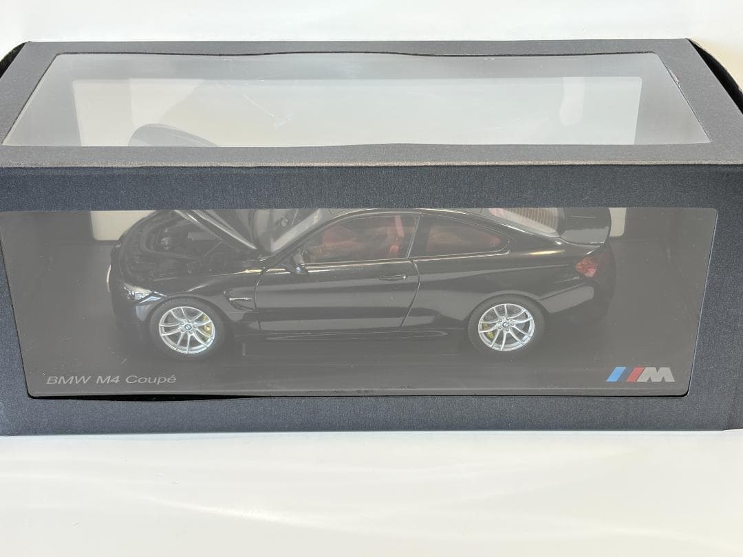 【希少美品】BMW M4 クーペ F82 1/18 特注モデル 黒 ブラック